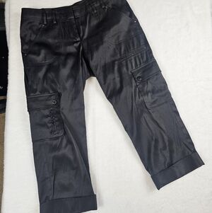 Cache Black Cargo Pants Size 2 Shiny  Slick Pockets Zippers Capri Low Rise Cargo